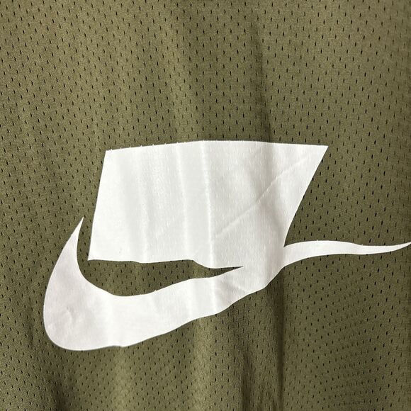 Nike NSW Mens Size Medium Army Green Logo Mesh Short Sleeve Shirt 928627-395 - Picture 2 of 12
